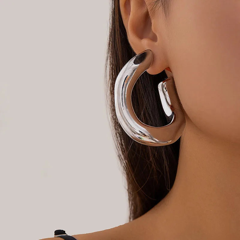 New Vintage Gold Color Irregular C-shaped Hoop Earrings for Women 2024 Punk Geometry Metal Earrings Hip Hop Party Jewelry gifts