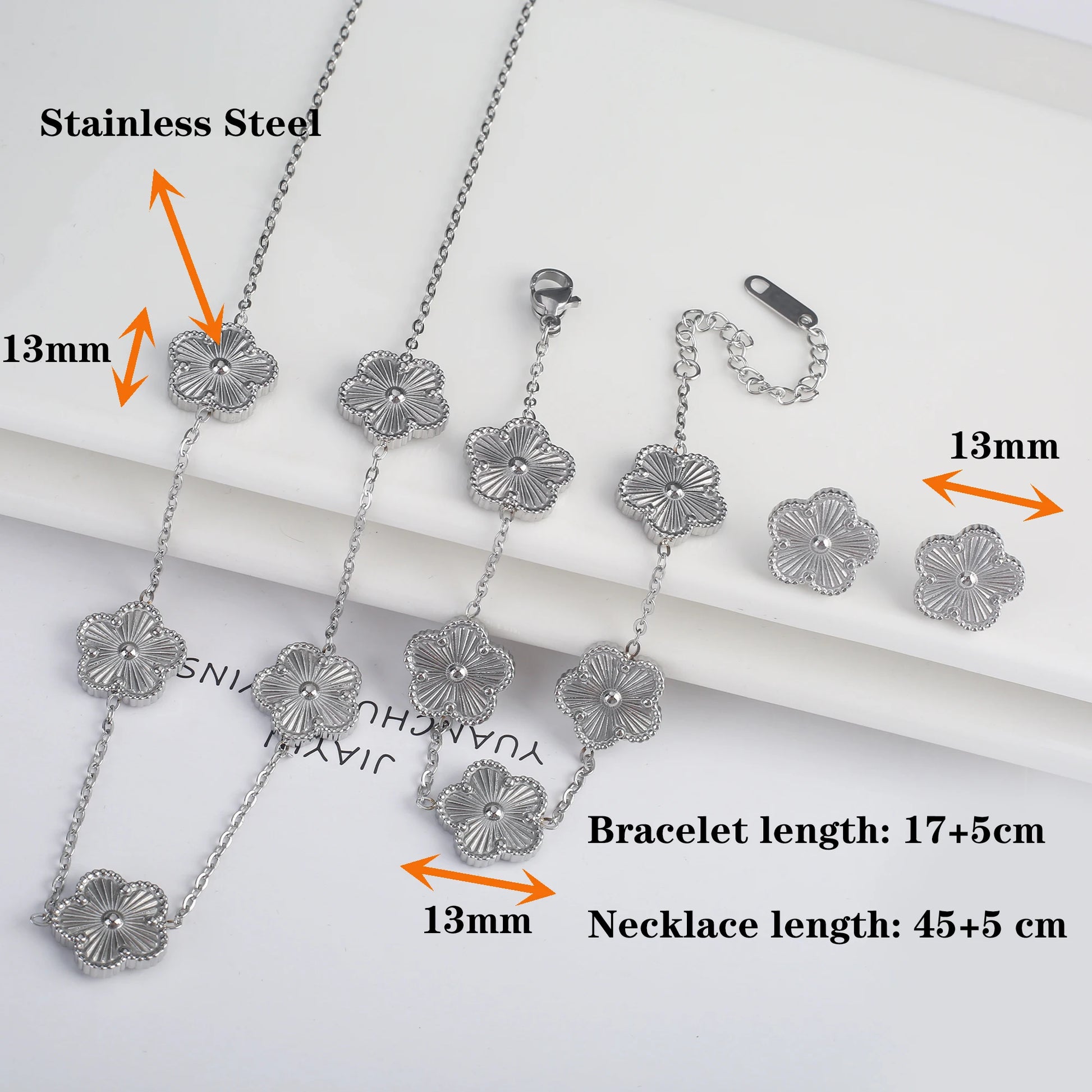 Pixor Stainless Steel Five Leaf Flower Petal Adjustable Clover Bracelet Classic for Woman